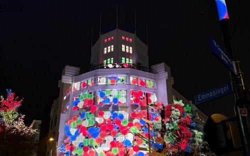 Bezoek GLOW en parkeer voordelig